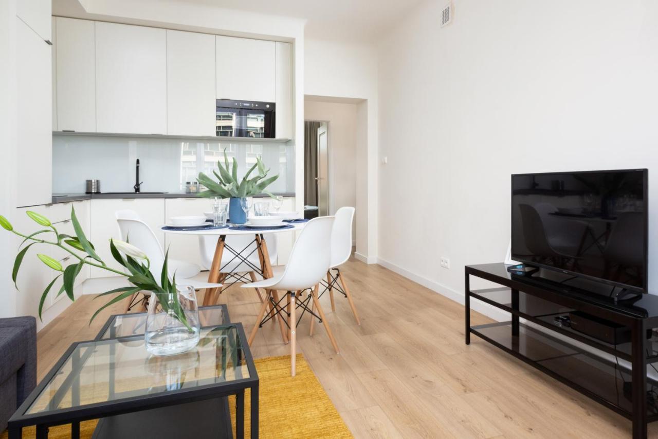 Family City Center Apartment By Renters Prestige Varşova Dış mekan fotoğraf